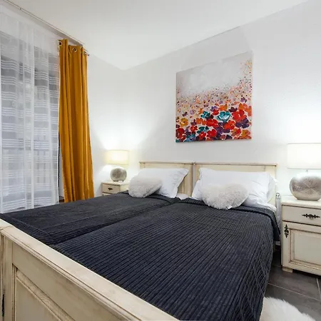 Tramonto شقة زادار